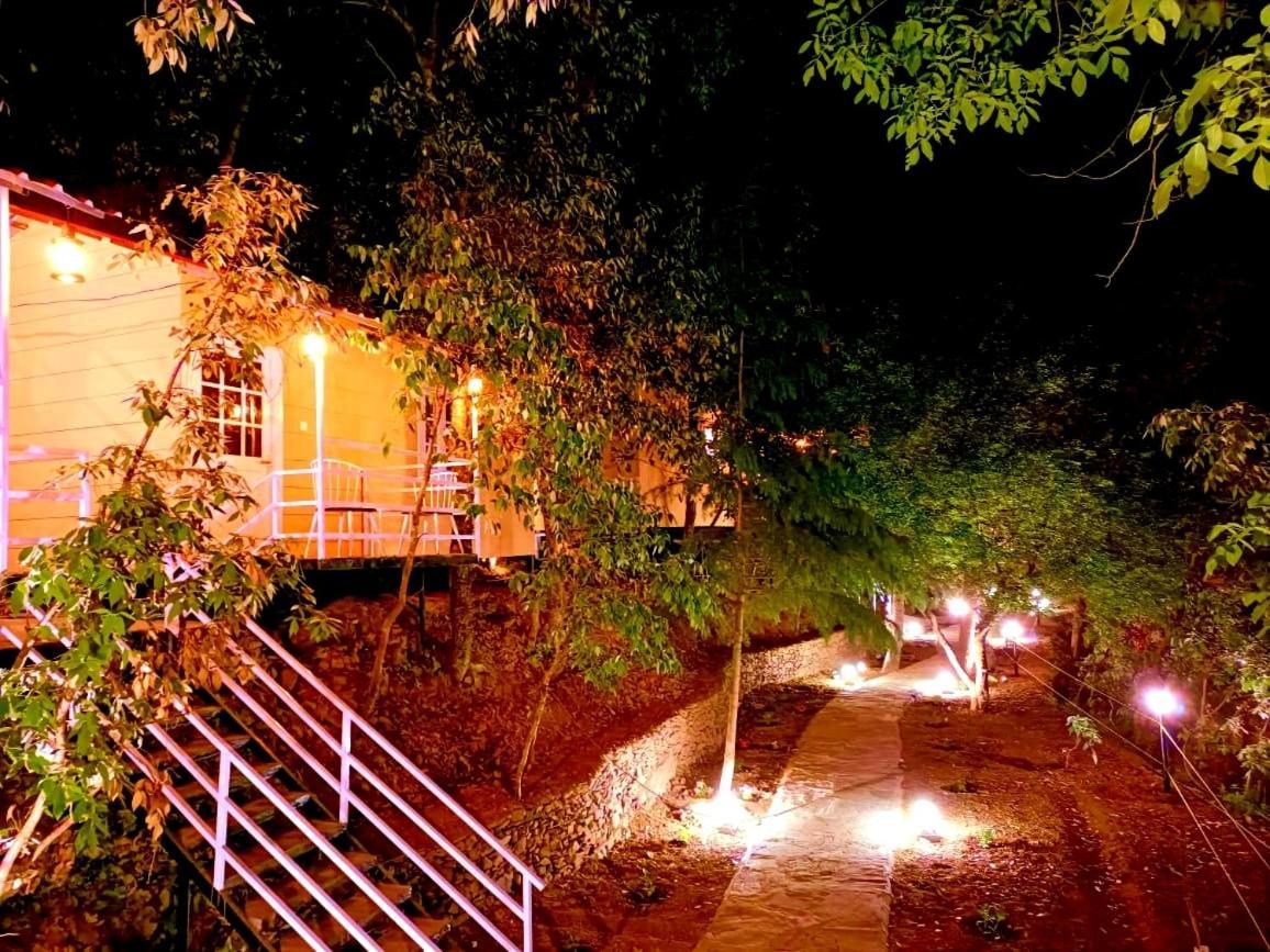 Aaroham Resort, شيملا المظهر الخارجي الصورة